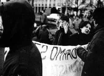 Autor: Wojciech Koseda, Tomasz Lewandowski
Opis: Blokada ulicy Grunwaldzkiej jako protest przeciwko budowie elektrowni atomowej w arnowcu (patrz opis Kroniki)